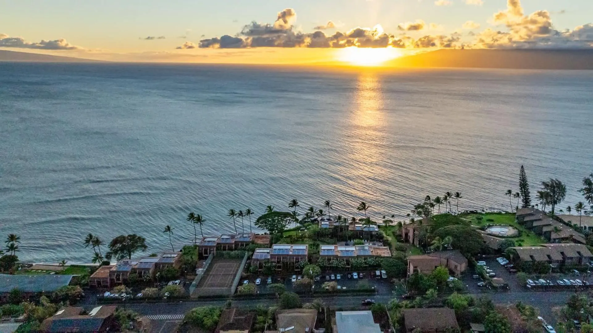 Kuleana Club #412 Oceanfront - 1 Bedroom & 1 Bathroom - Gated 2Nd Fl Kahana