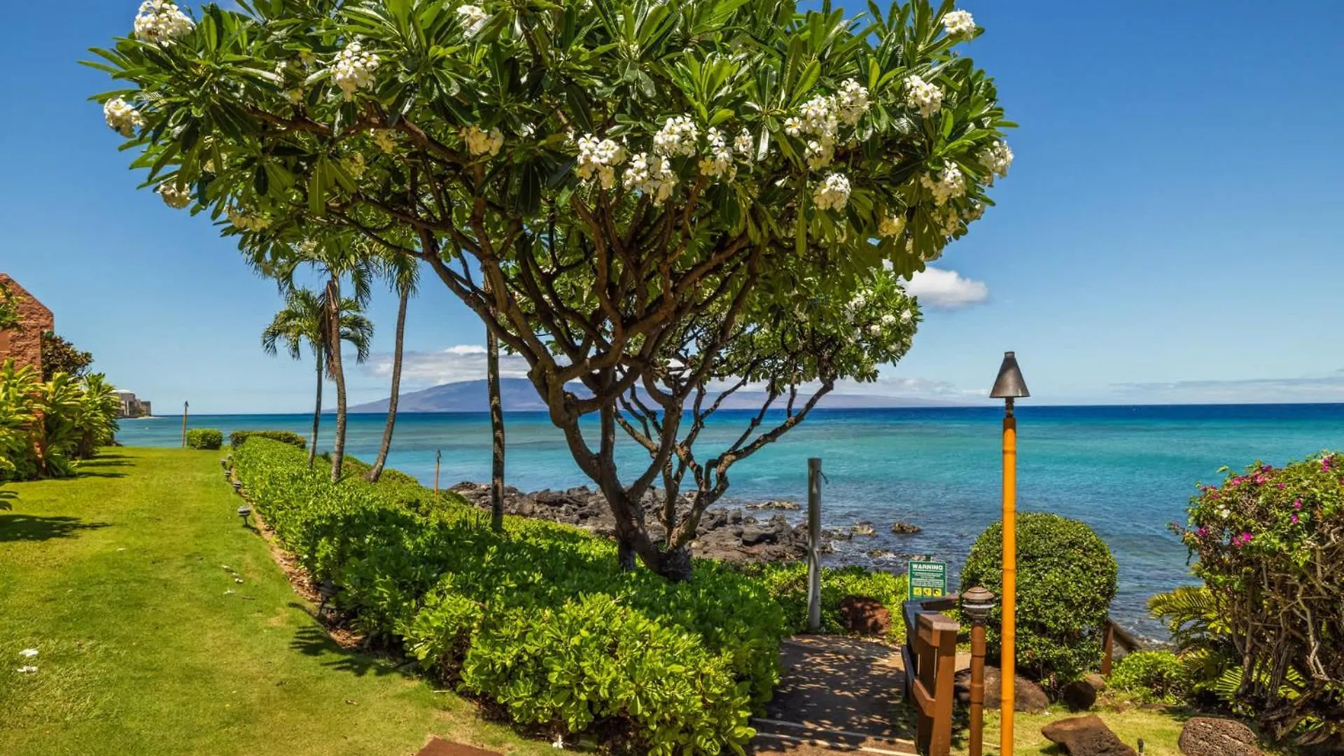 Kuleana Club #412 Oceanfront - 1 Bedroom & 1 Bathroom - Gated 2Nd Fl Kahana 0*,  United States